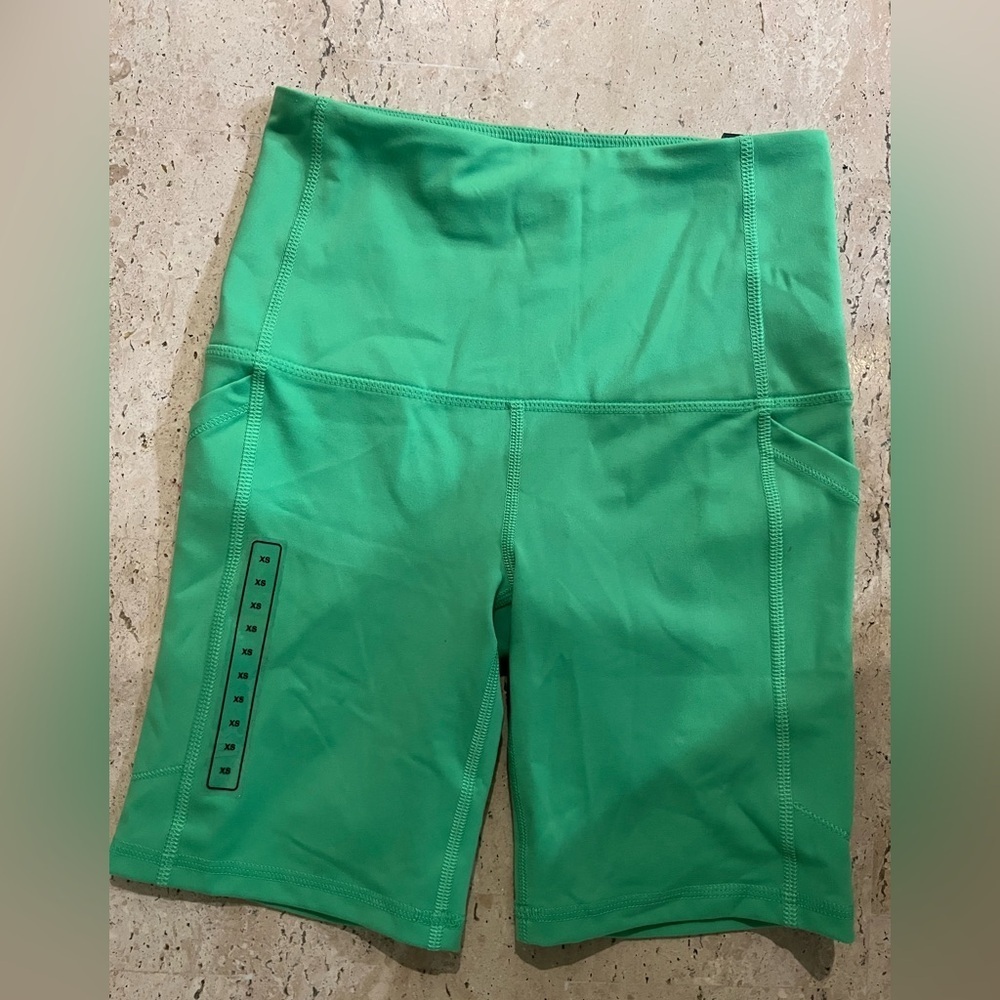 DSG Brand Women's Momentum Ultra High Rise Yoga Biker Shorts Size XS Slime Green - Picture 1 of 5